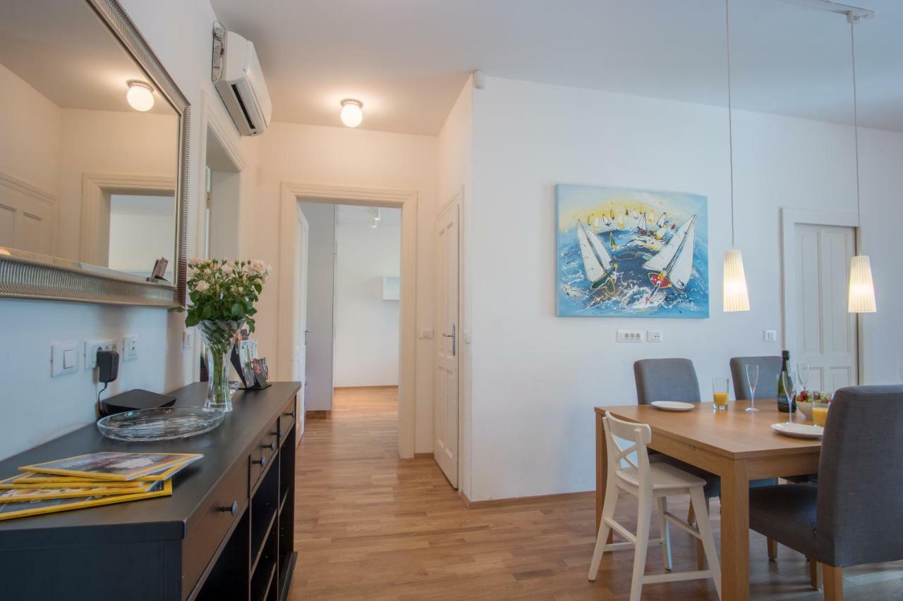 Luxury Central Apartment Λιουμπλιάνα Εξωτερικό φωτογραφία
